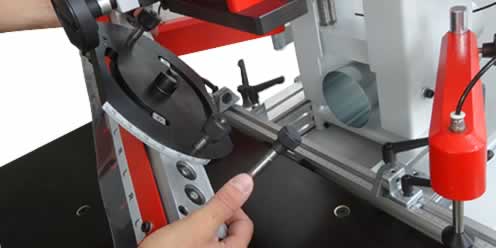 Machine pour le perage et linsertion - GANNOMAT Red Baron & Basica Variabel - Caractristiques et avantages
